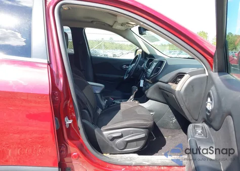 2016 Jeep Cherokee Latitude из США, поврежденный, VIN 1C4PJLCB5GW190699